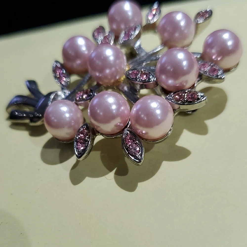 Pink Pearl Rhinestone Floral Bouquet Brooch Silver Tone Mother Bridal Barbie